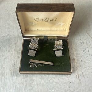 Vintage Sarah Coventry cufflinks and tie clip